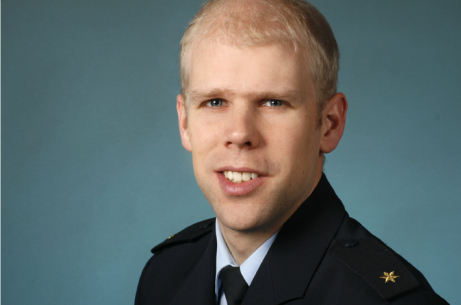 Alumnus oversees major police operation