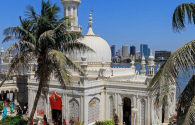 How and where do religious minorities claim their rights?