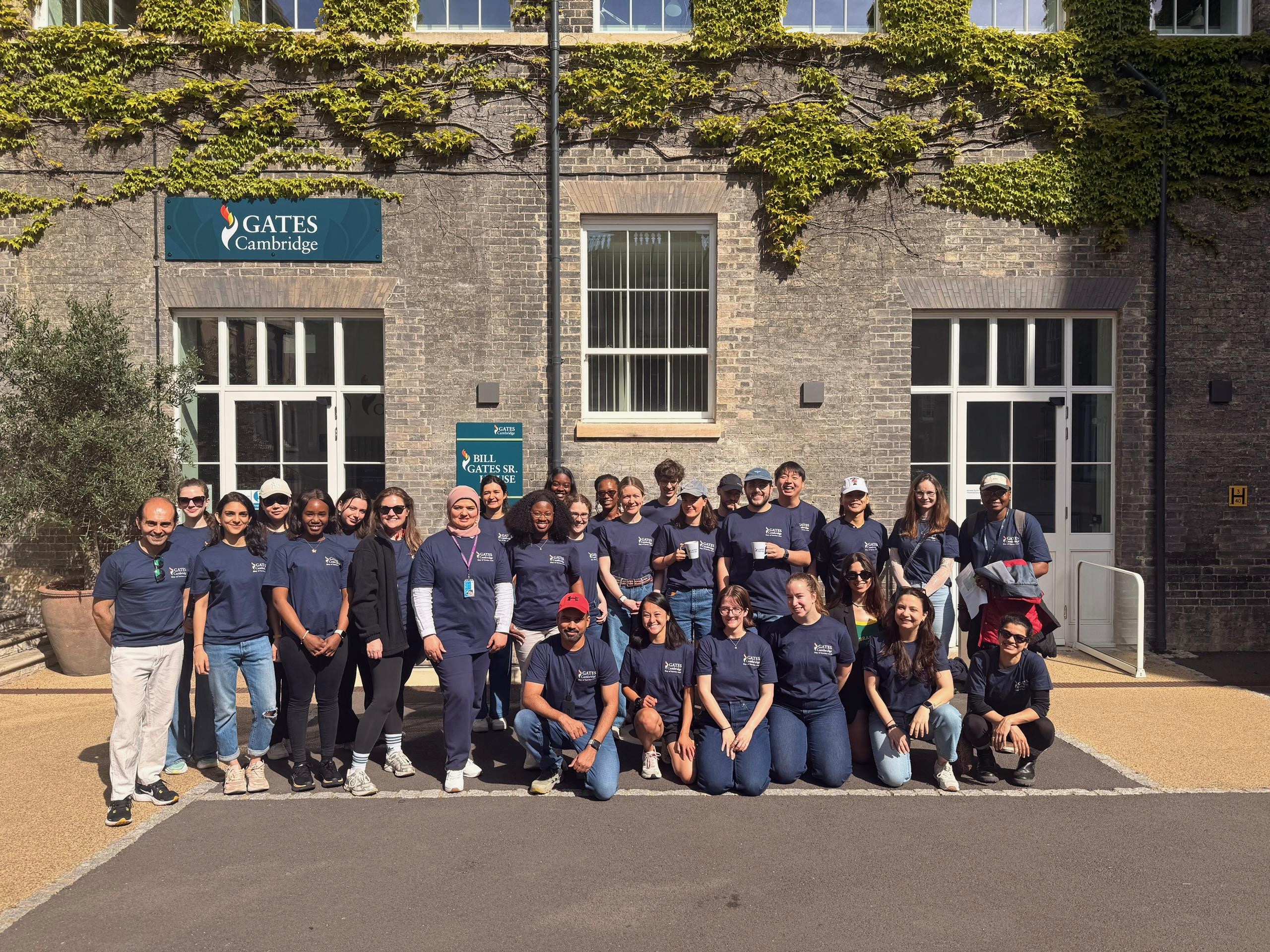 Scholars take part in Day of Service